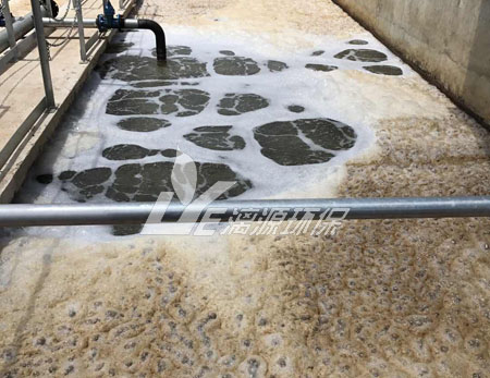 工業(yè)污水處理中起泡的原因是什么？